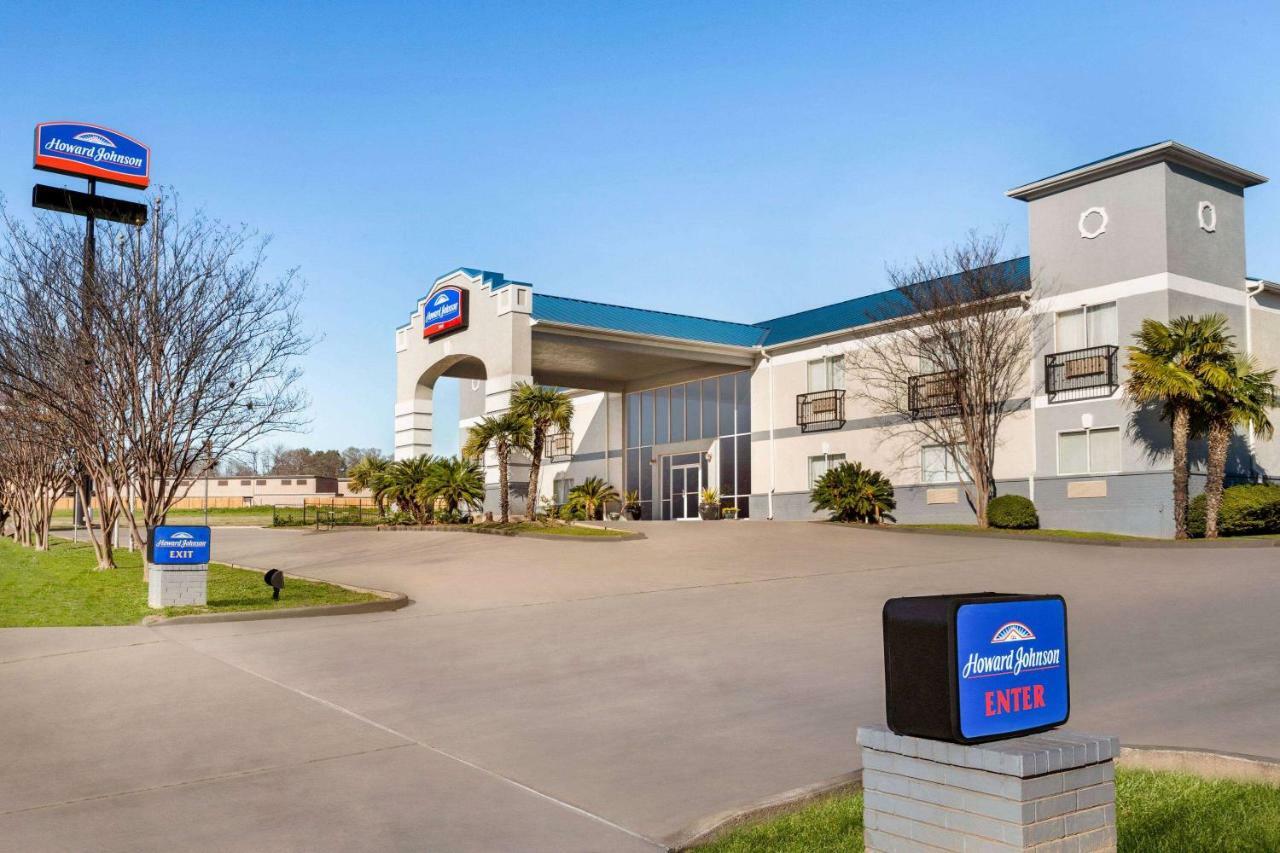 Howard Johnson By Wyndham San Antonio Hotel & Suites Exterior foto