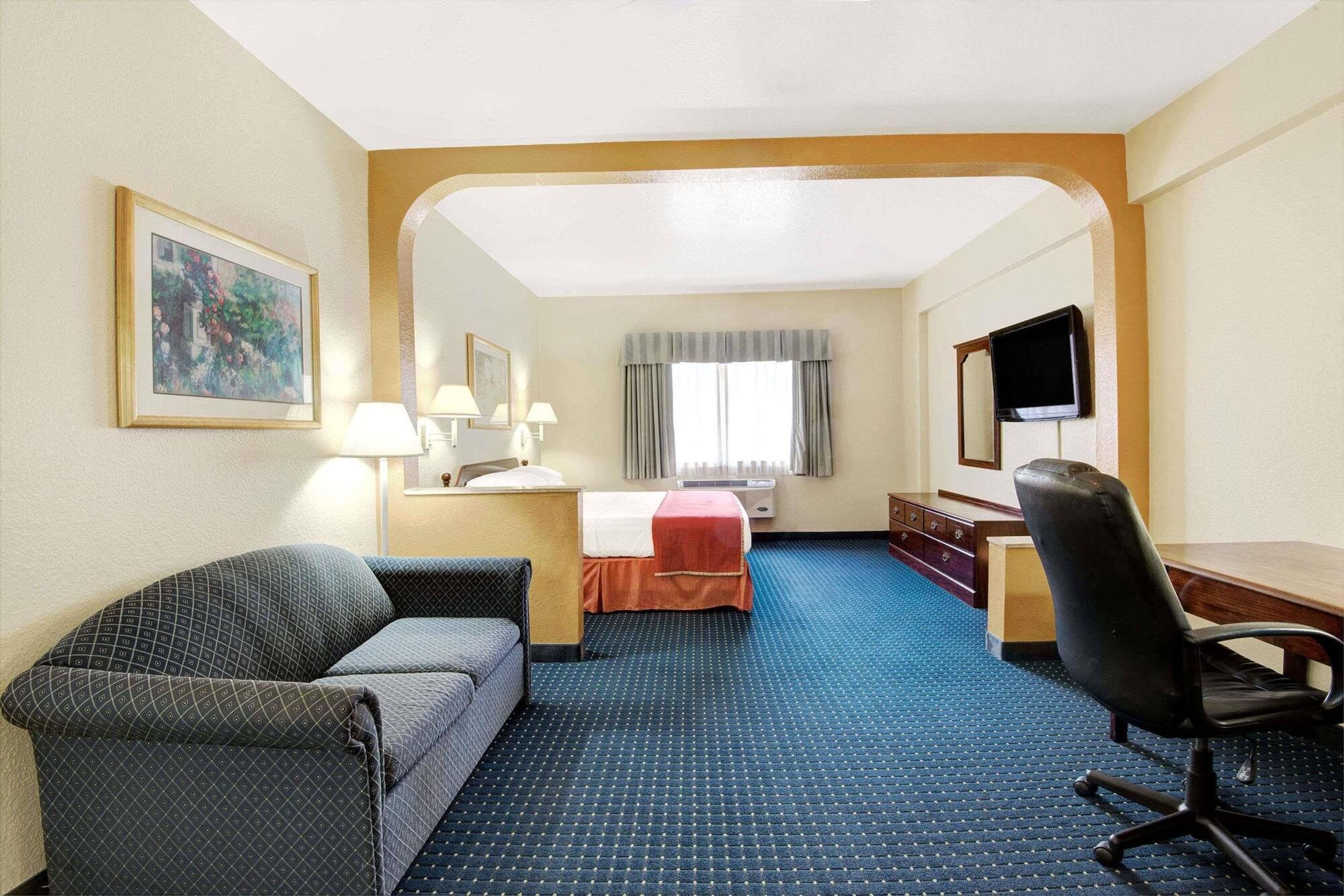 Howard Johnson By Wyndham San Antonio Hotel & Suites Exterior foto